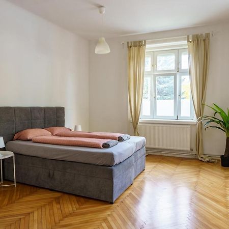Central Living Apartments - Schoenbrunn Wien Ngoại thất bức ảnh