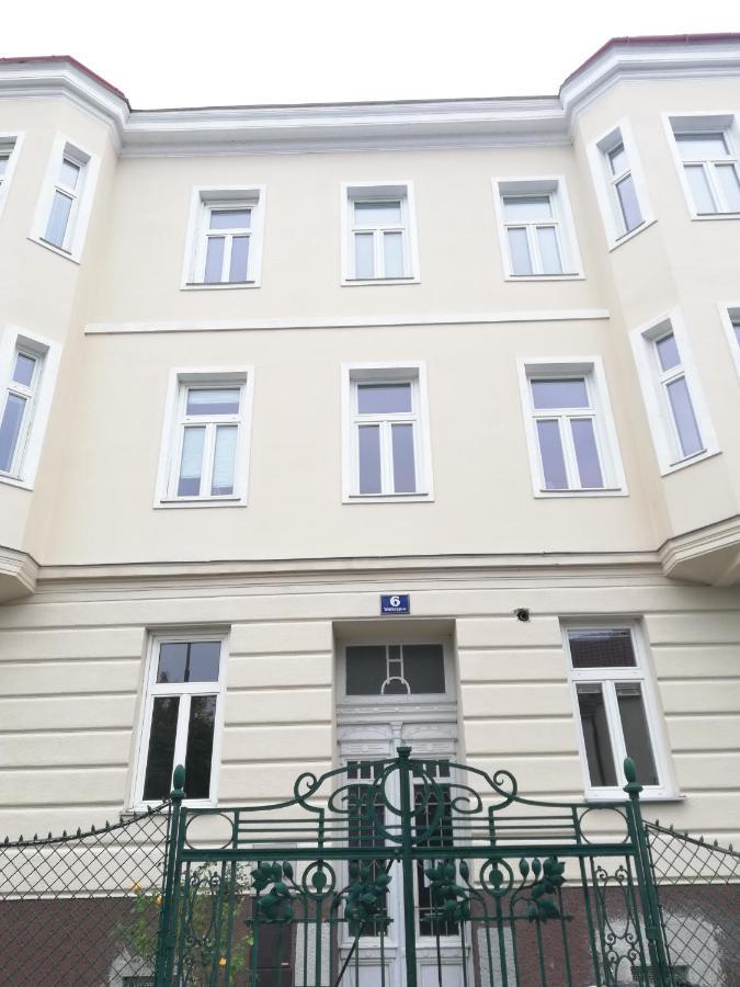 Central Living Apartments - Schoenbrunn Wien Ngoại thất bức ảnh