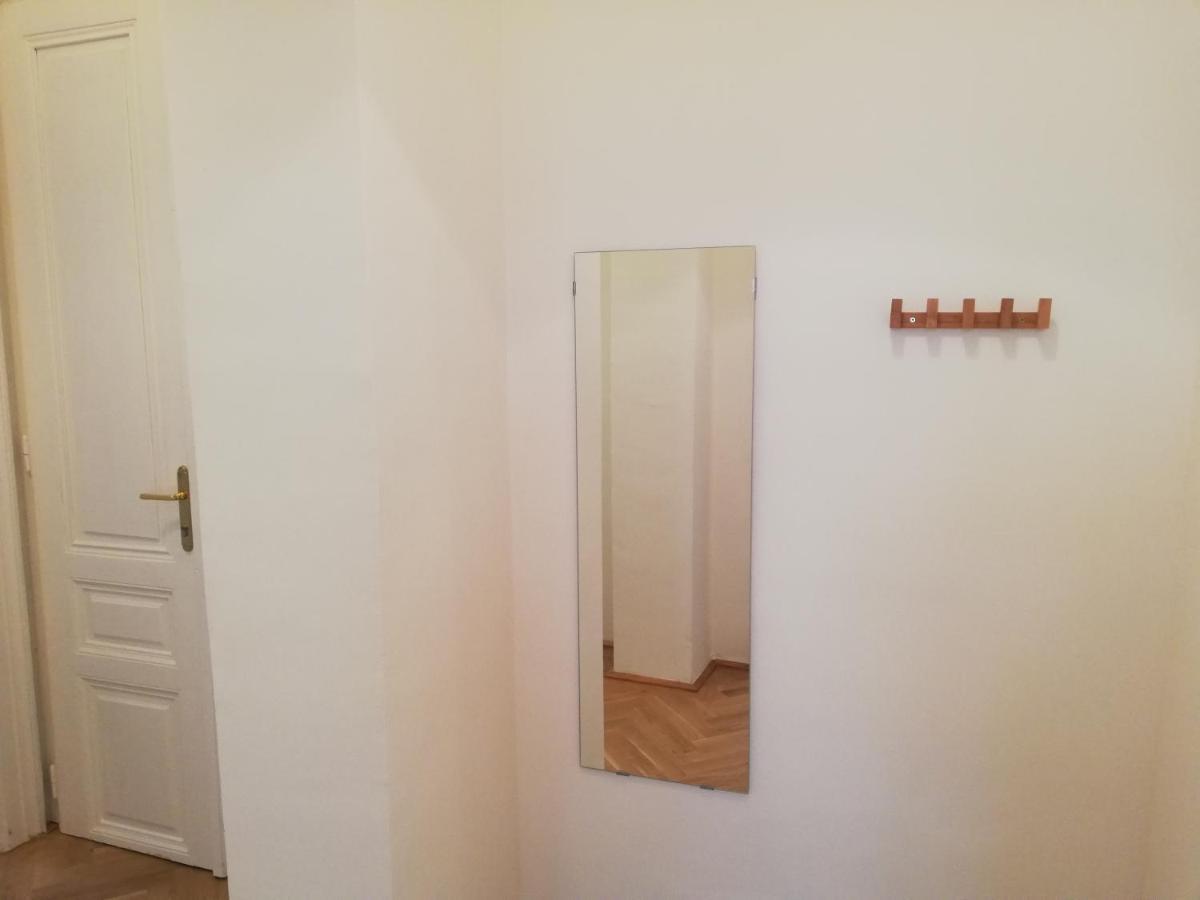 Central Living Apartments - Schoenbrunn Wien Ngoại thất bức ảnh