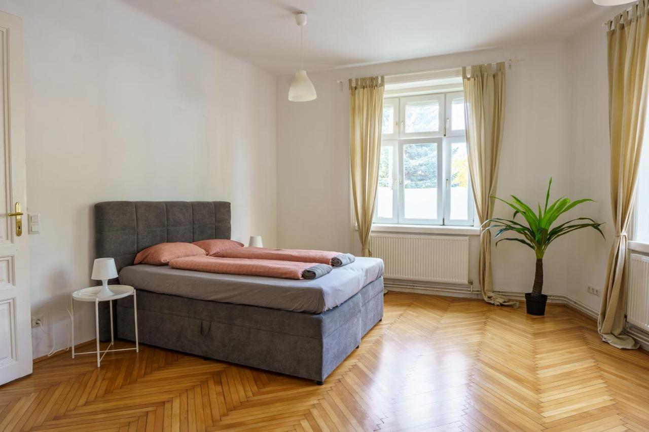 Central Living Apartments - Schoenbrunn Wien Ngoại thất bức ảnh