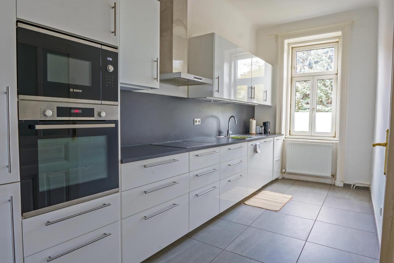 Central Living Apartments - Schoenbrunn Wien Ngoại thất bức ảnh