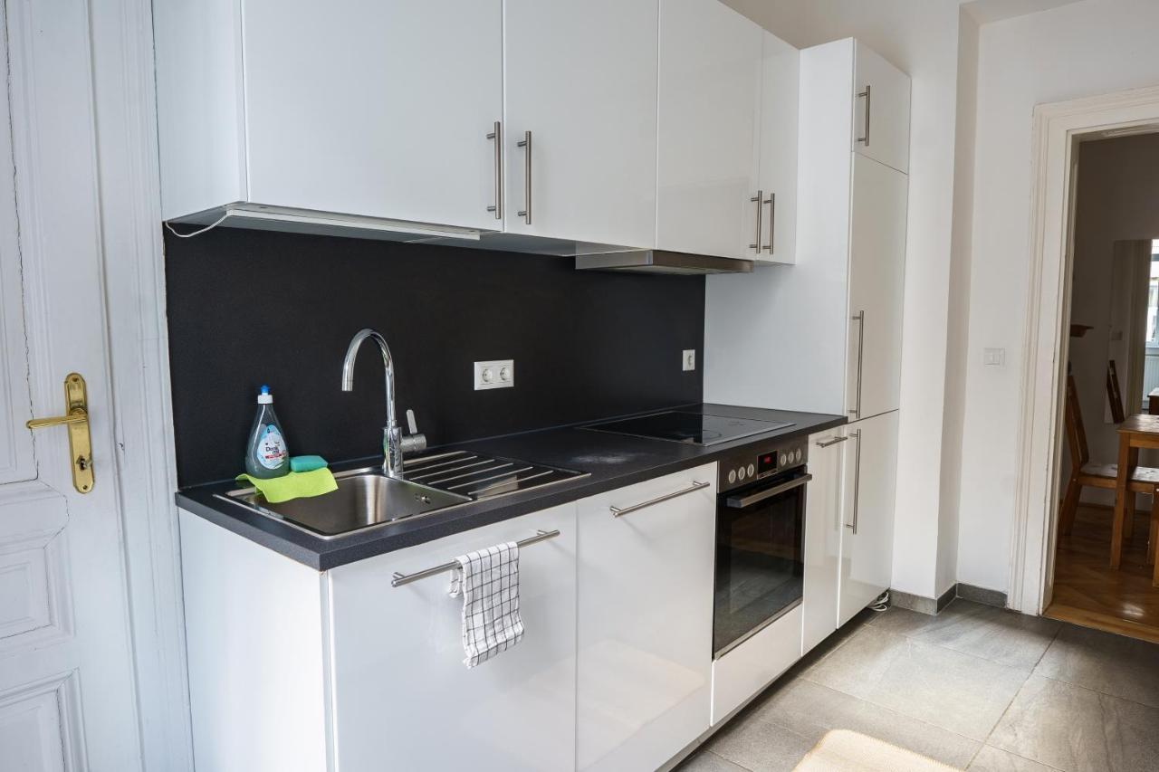 Central Living Apartments - Schoenbrunn Wien Ngoại thất bức ảnh
