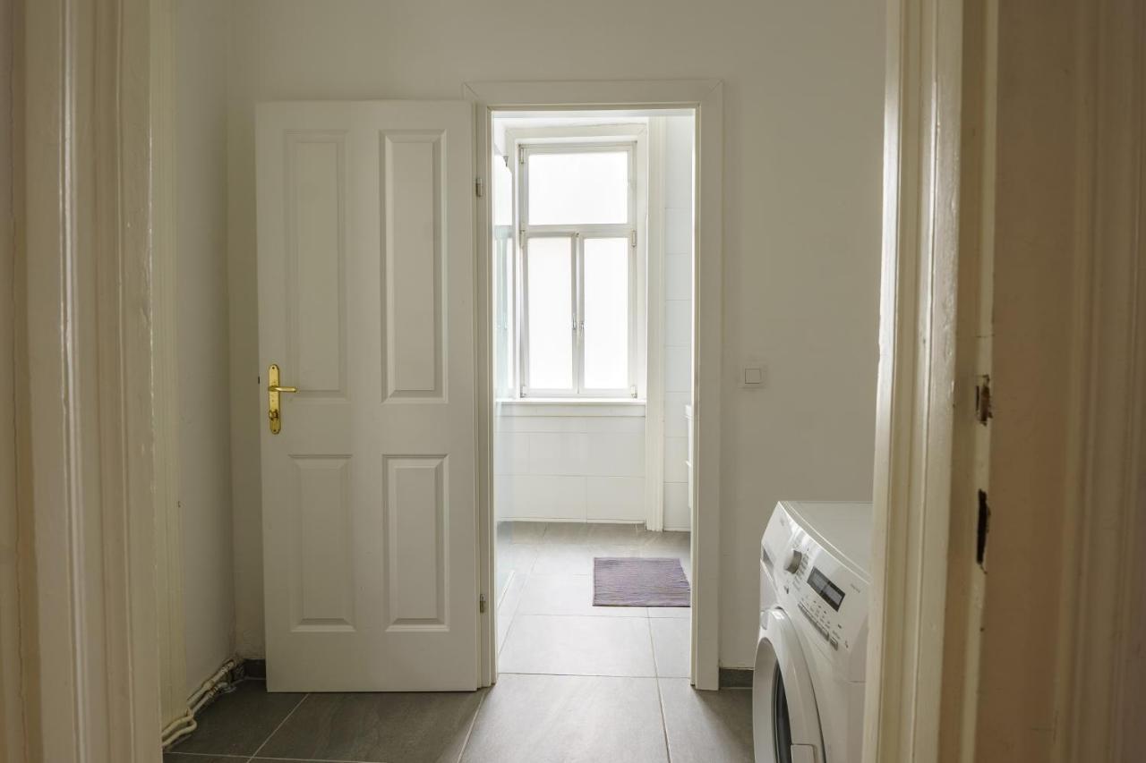 Central Living Apartments - Schoenbrunn Wien Ngoại thất bức ảnh